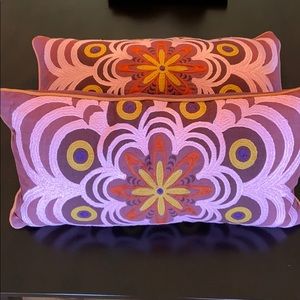 Set/2 Plum Villa Pillows in 100% Linen